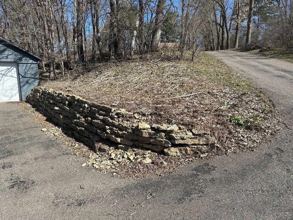 Gallery photos for Retaining Wall Transformation in Woodbury MN: Image #2