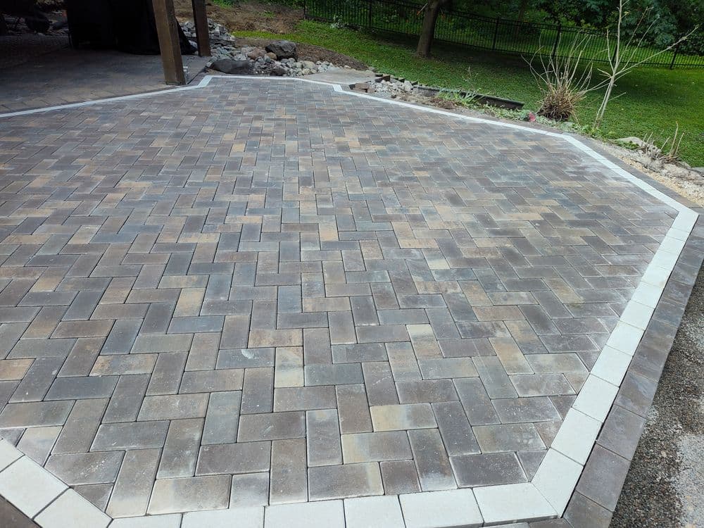 Gallery photos for Modern Patio Upgrade in Burnsville: Image #3