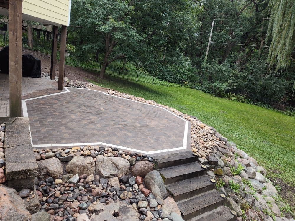 Gallery photos for Modern Patio Upgrade in Burnsville: Image #5