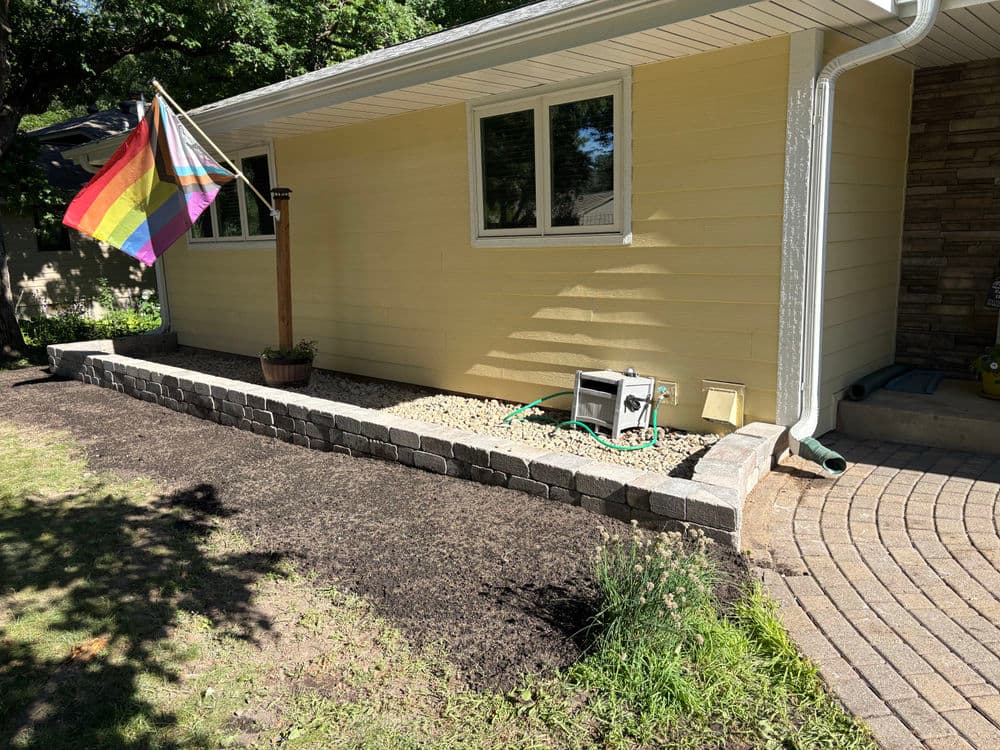 Front Yard Garden Walls in Burnsville image