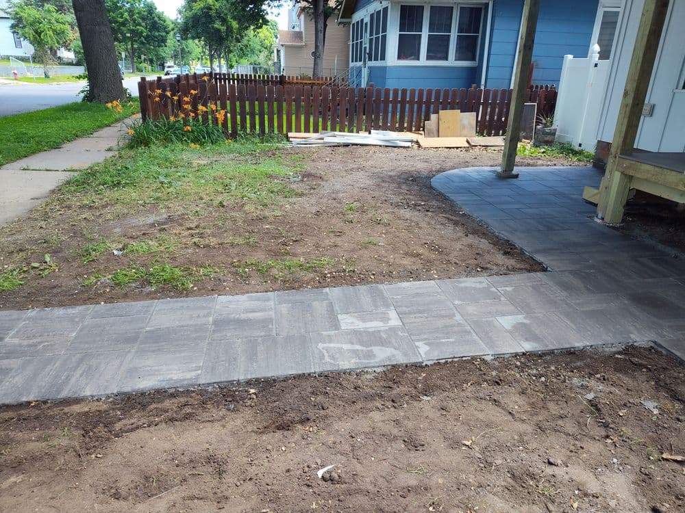 Gallery photos for Paver Patio, Walkway and Stepper Path Install in St. Paul: Image #4